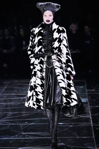 Look 6